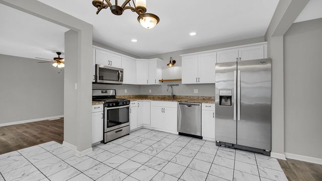 309 Michigami Trail, Porter, IN 46304