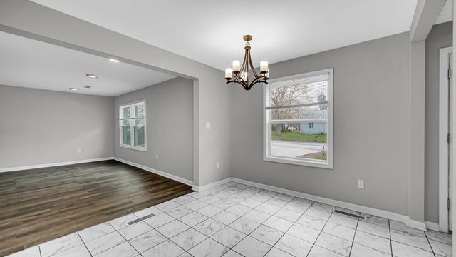 309 Michigami Trail, Porter, IN 46304