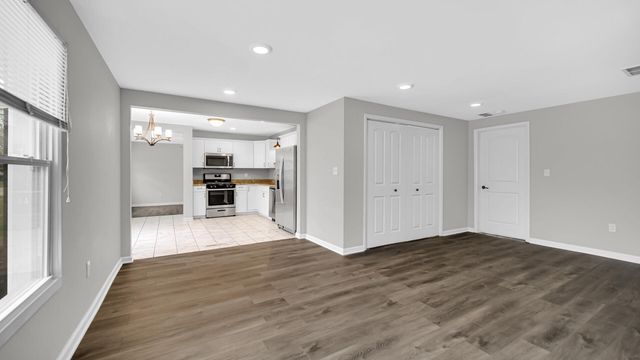 309 Michigami Trail, Porter, IN 46304