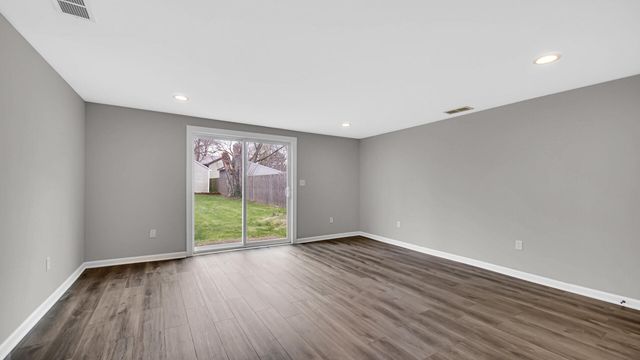 309 Michigami Trail, Porter, IN 46304