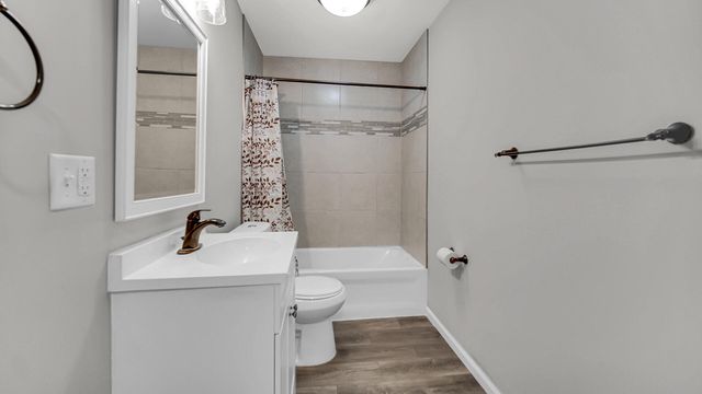 309 Michigami Trail, Porter, IN 46304