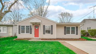 309 Michigami Trail, Porter, IN 46304