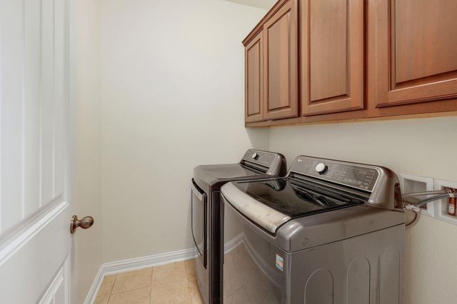 201 Atlanta Park DR, Georgetown, TX 78628