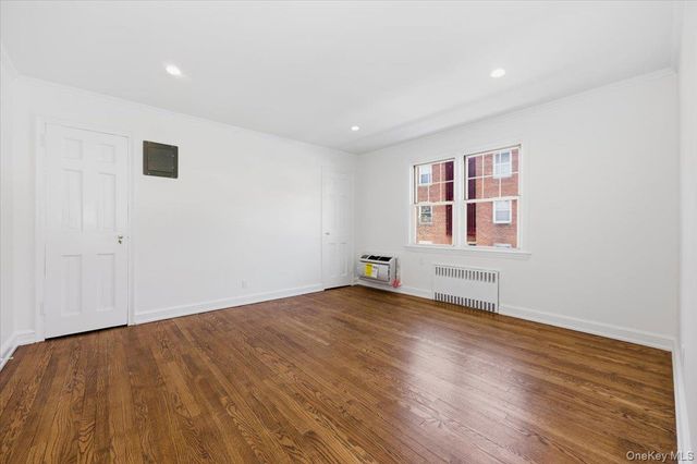 75 Maine Avenue B-1, Rockville Centre, NY 11570