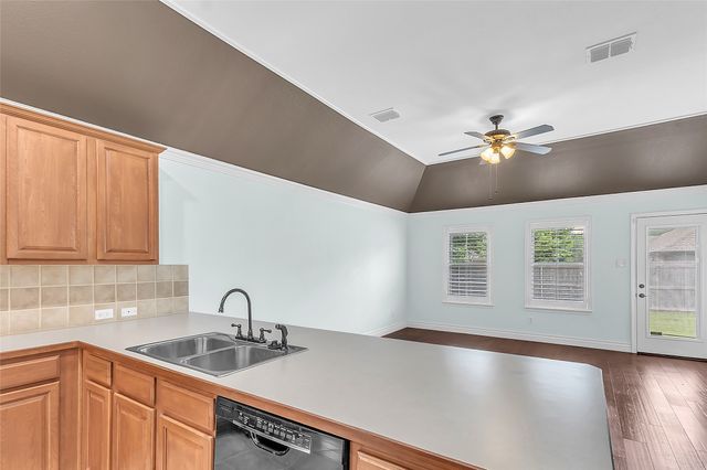 4023 Heavenly Way, Heartland, TX 75126