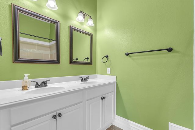 4023 Heavenly Way, Heartland, TX 75126