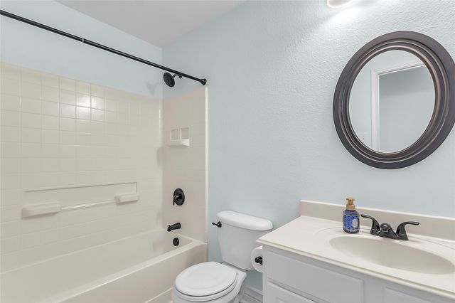 4023 Heavenly Way, Heartland, TX 75126