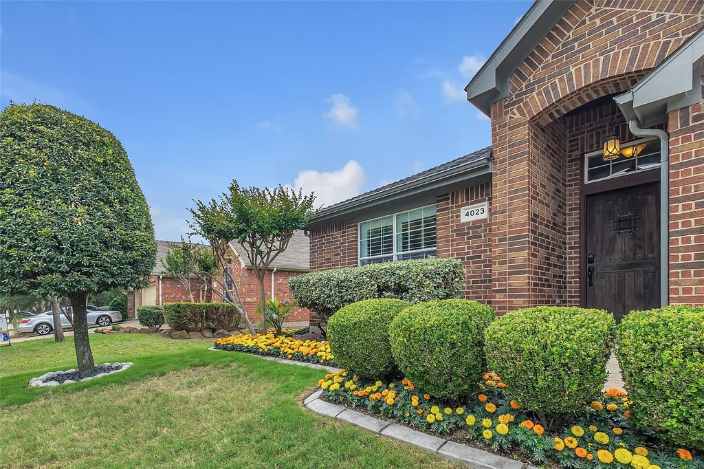 4023 Heavenly Way, Heartland, TX 75126