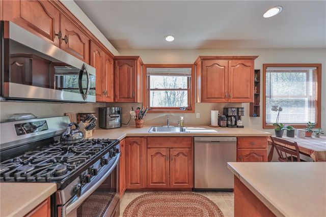 1222 North Rocky Mountain Drive, Chestnuthill Twp, PA 18330