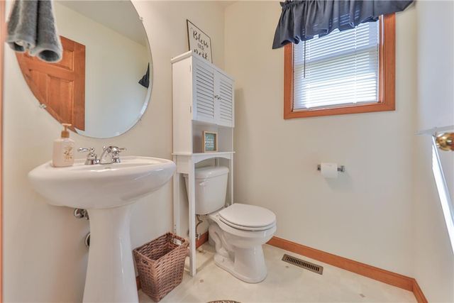 1222 North Rocky Mountain Drive, Chestnuthill Twp, PA 18330