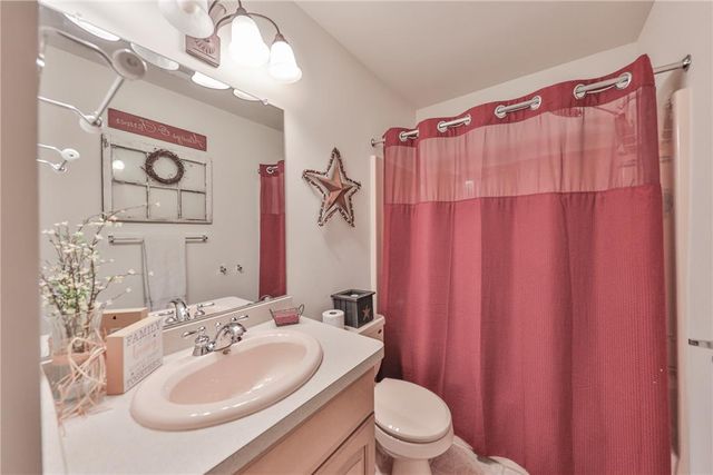 1222 North Rocky Mountain Drive, Chestnuthill Twp, PA 18330