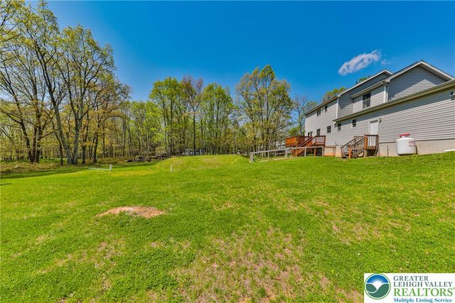 1222 North Rocky Mountain Drive, Chestnuthill Twp, PA 18330