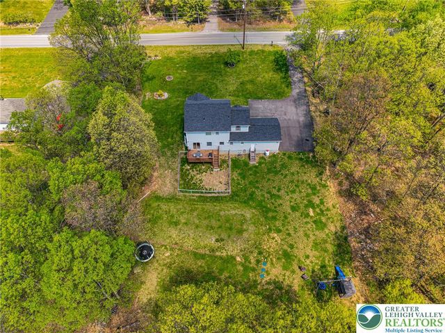 1222 North Rocky Mountain Drive, Chestnuthill Twp, PA 18330