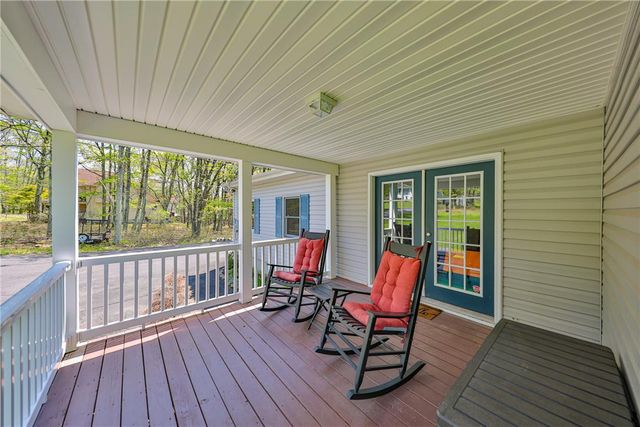 1222 North Rocky Mountain Drive, Chestnuthill Twp, PA 18330