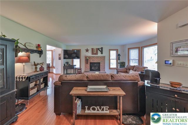 1222 North Rocky Mountain Drive, Chestnuthill Twp, PA 18330