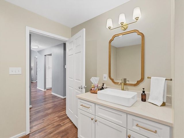 3369 Brodhead Rd, Center Twp, PA 15001