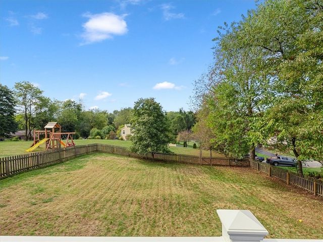 3369 Brodhead Rd, Center Twp, PA 15001