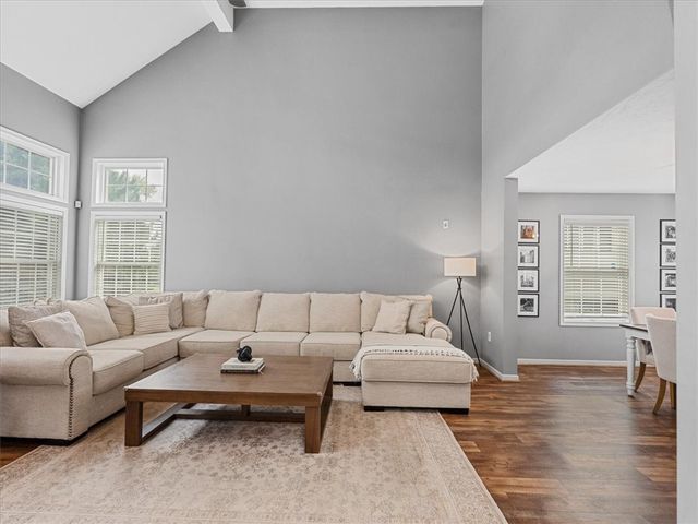 3369 Brodhead Rd, Center Twp, PA 15001