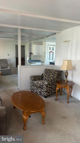 306 DALE LN, Williamstown, NJ 08094