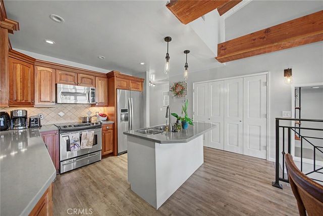6315 MARINA PACIFICA Drive S, Long Beach, CA 90803