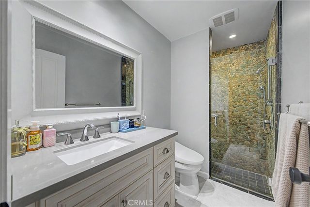 6315 MARINA PACIFICA Drive S, Long Beach, CA 90803
