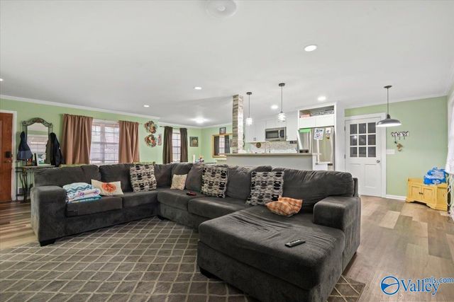 102 Wilson Chapel Road, Susan Moore, AL 35952