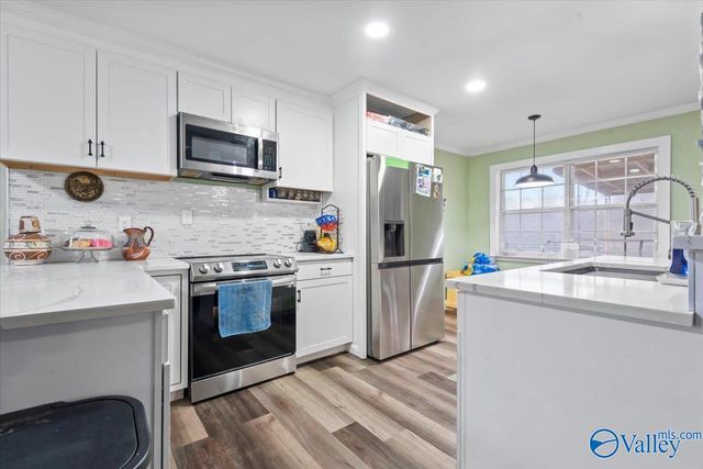 102 Wilson Chapel Road, Susan Moore, AL 35952