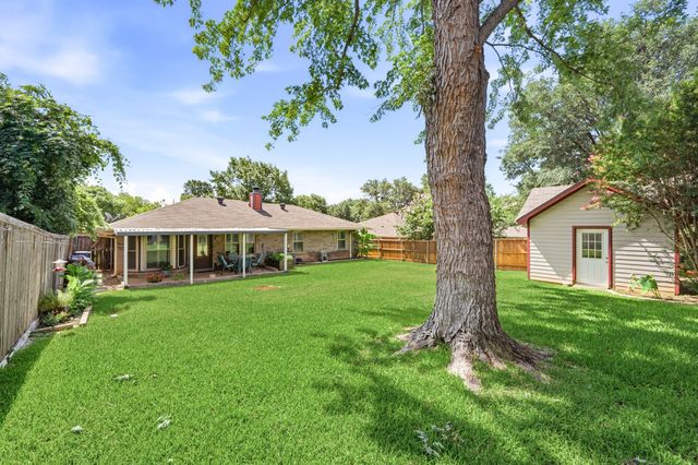 2507 Poppy Lane, Euless, TX 76039