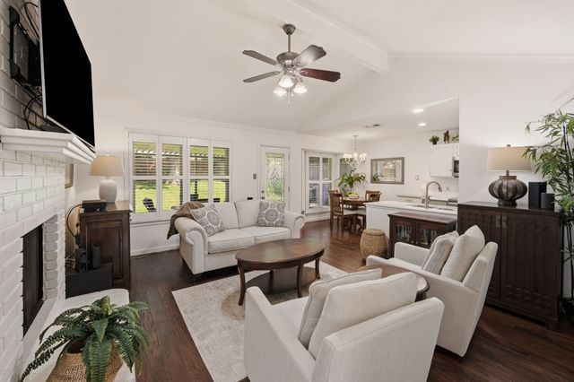 2507 Poppy Lane, Euless, TX 76039