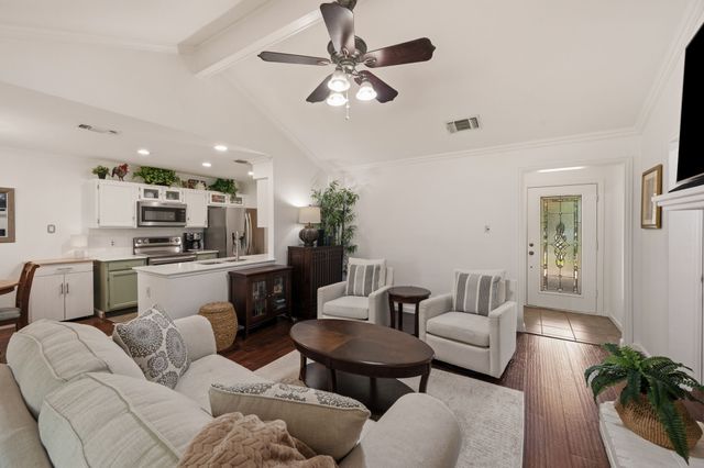 2507 Poppy Lane, Euless, TX 76039
