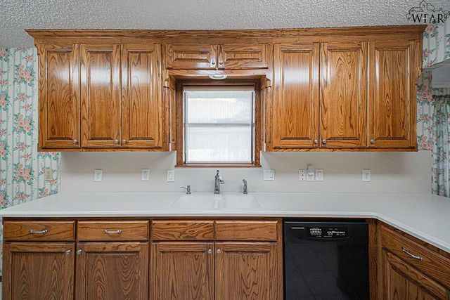 2812 LOMA LINDA LANE, Wichita Falls, TX 76308