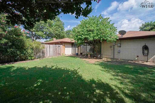 2812 LOMA LINDA LANE, Wichita Falls, TX 76308
