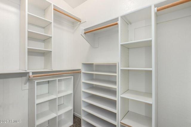 3220 E KERRY Lane, Phoenix, AZ 85050