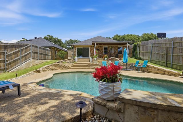 3107 Emerald Street, Bedford, TX 76021