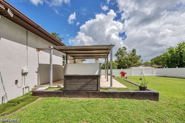 3196 Connecticut AVE, Naples, FL 34112