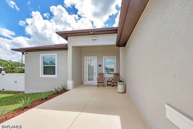3196 Connecticut AVE, Naples, FL 34112