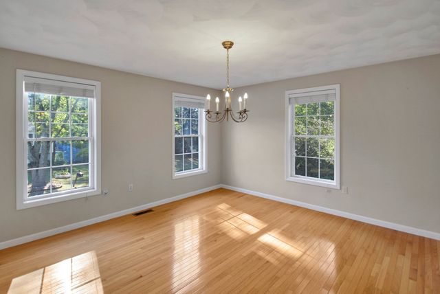 170 Bay State Rd, Methuen, MA 01844