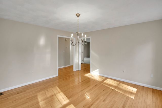 170 Bay State Rd, Methuen, MA 01844