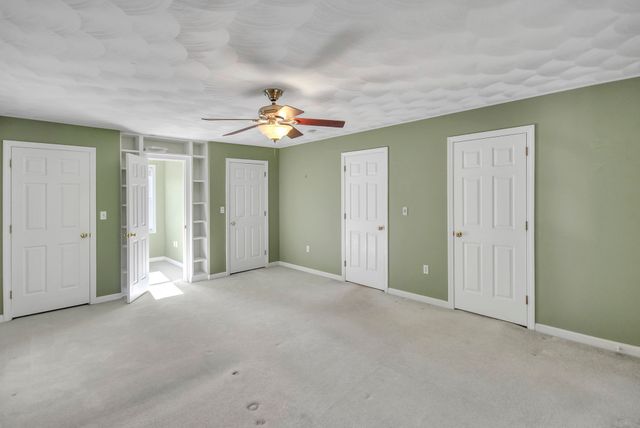 170 Bay State Rd, Methuen, MA 01844