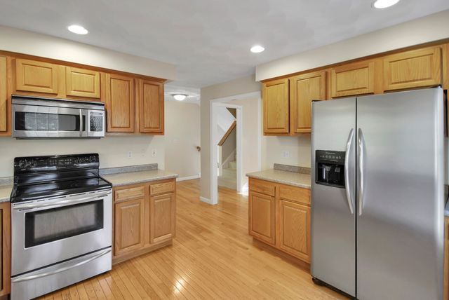 170 Bay State Rd, Methuen, MA 01844