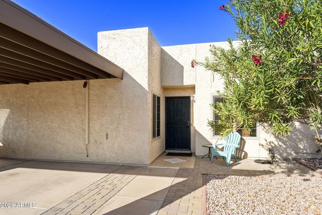 444 S DESERT FLOWER Drive, Mesa, AZ 85208