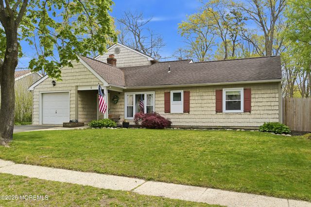 5 Chestnut Way Circle, Barnegat, NJ 08005