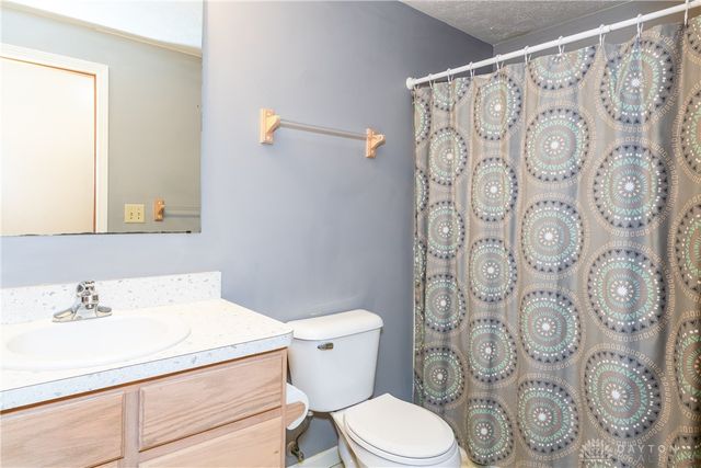 929 N Tecumseh Road, Springfield, OH 45504