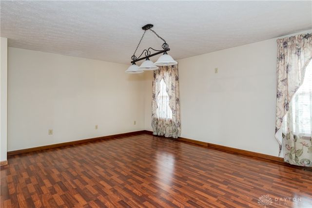 929 N Tecumseh Road, Springfield, OH 45504