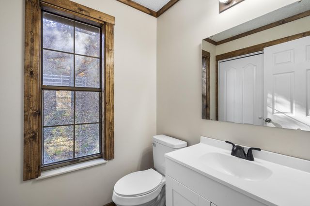 119 County Road 244, Athens, TN 37303