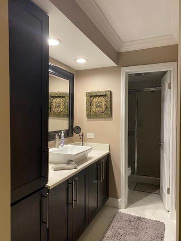 130 Lakeshore Drive Ph 22, North Palm Beach, FL 33408