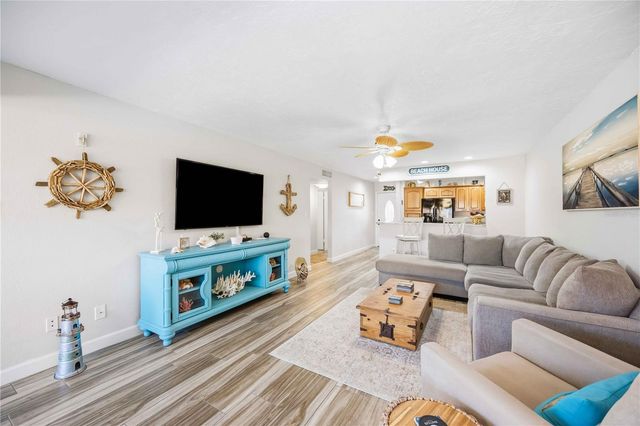 9606 VALENCIA COVE, Bradenton, FL 34210