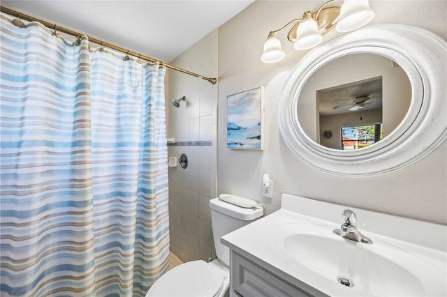 9606 VALENCIA COVE, Bradenton, FL 34210