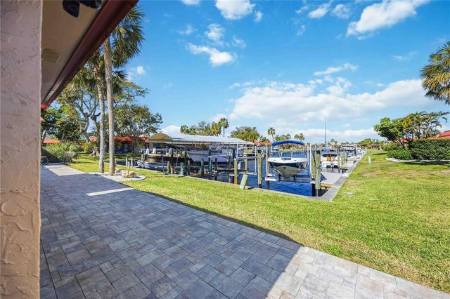 9606 VALENCIA COVE, Bradenton, FL 34210