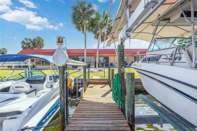 9606 VALENCIA COVE, Bradenton, FL 34210